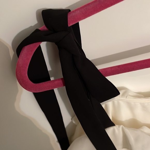 CECE Blouse with black ties size Large, lined. NWT - Picture 5 of 14